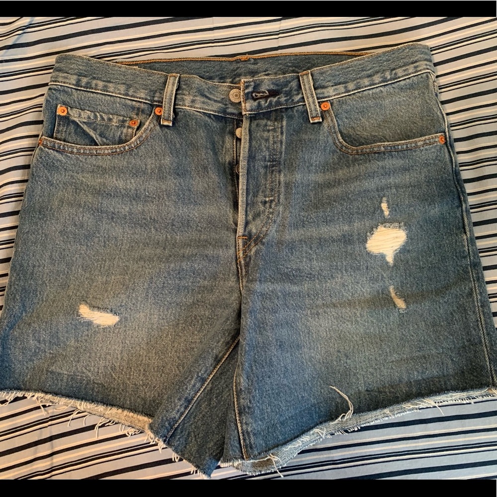 Levi’s 501 Long Shorts